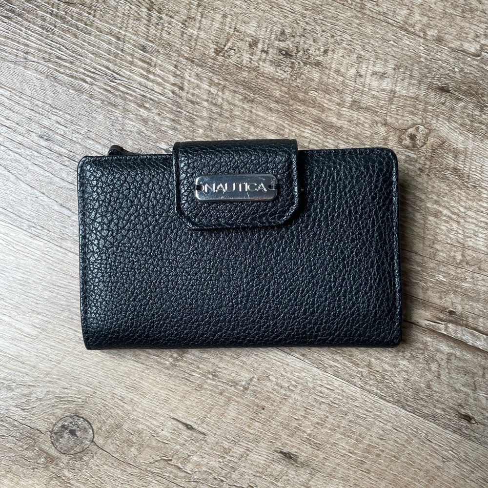 Nautica Black Pebbled Leather Snap Wallet with Logo Plate